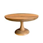 Cake stand on feet  hg 11 ø 21cm wood